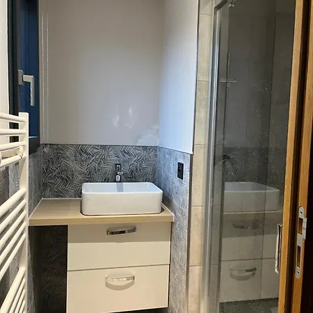 Luxueuse Moderne * Brindas