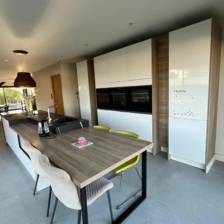 Luxueuse Moderne Brindas